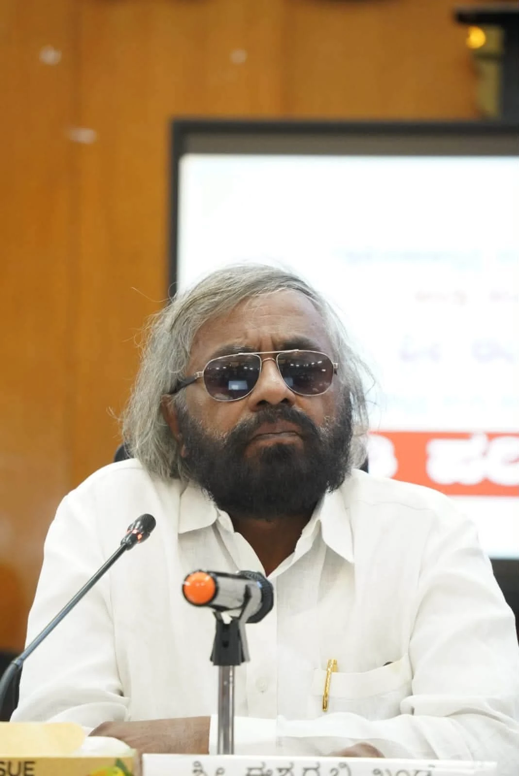 ವರ್ಷಧಾರೆಯಿಲ್ಲದೆ ಬರಗಾಲ; ವಲಸೆ ತಡೆಗೆ ‘ವಿಬಿ - ಜಿ ರಾಮ್ ಜಿ’ ಆಸರೆ - ಪರಿಣಾಮಕಾರಿ ಅನುಷ್ಠಾನಕ್ಕೆ ಸಚಿವ ಈಶ್ವರ ಬಿ. ಖಂಡ್ರೆ ಸೂಚನೆ